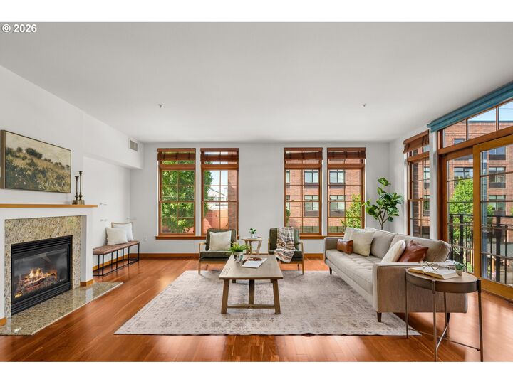 Property Photo:  2350 NW Savier St 224  OR 97210 