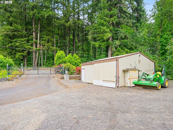 Property Photo:  16110 S Maplelane Rd  OR 97045 