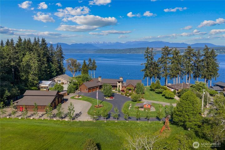 Property Photo: 165 NE Kinman Road WA 98370