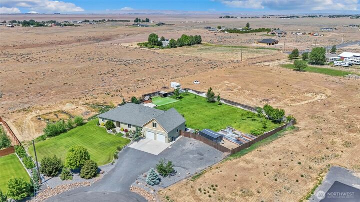 Property Photo:  4050 Rd  7.4  NE  WA 98837 