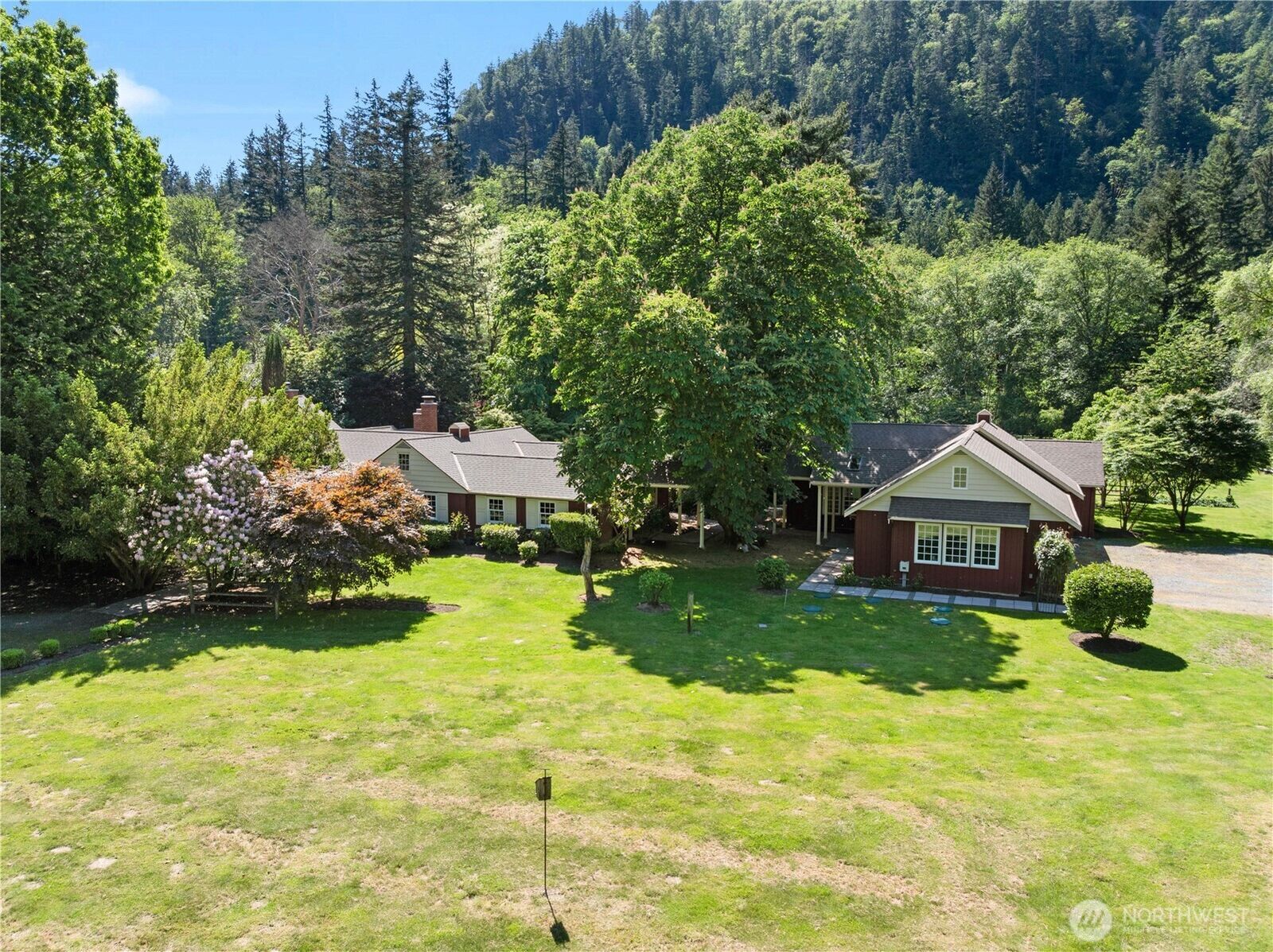 Property Photo:  12019  Issaquah-Hobart Road SE  WA 98027 