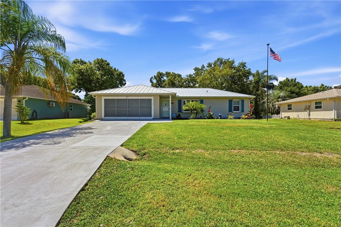 Property Photo: 732 Bayfront Terrace FL 32958