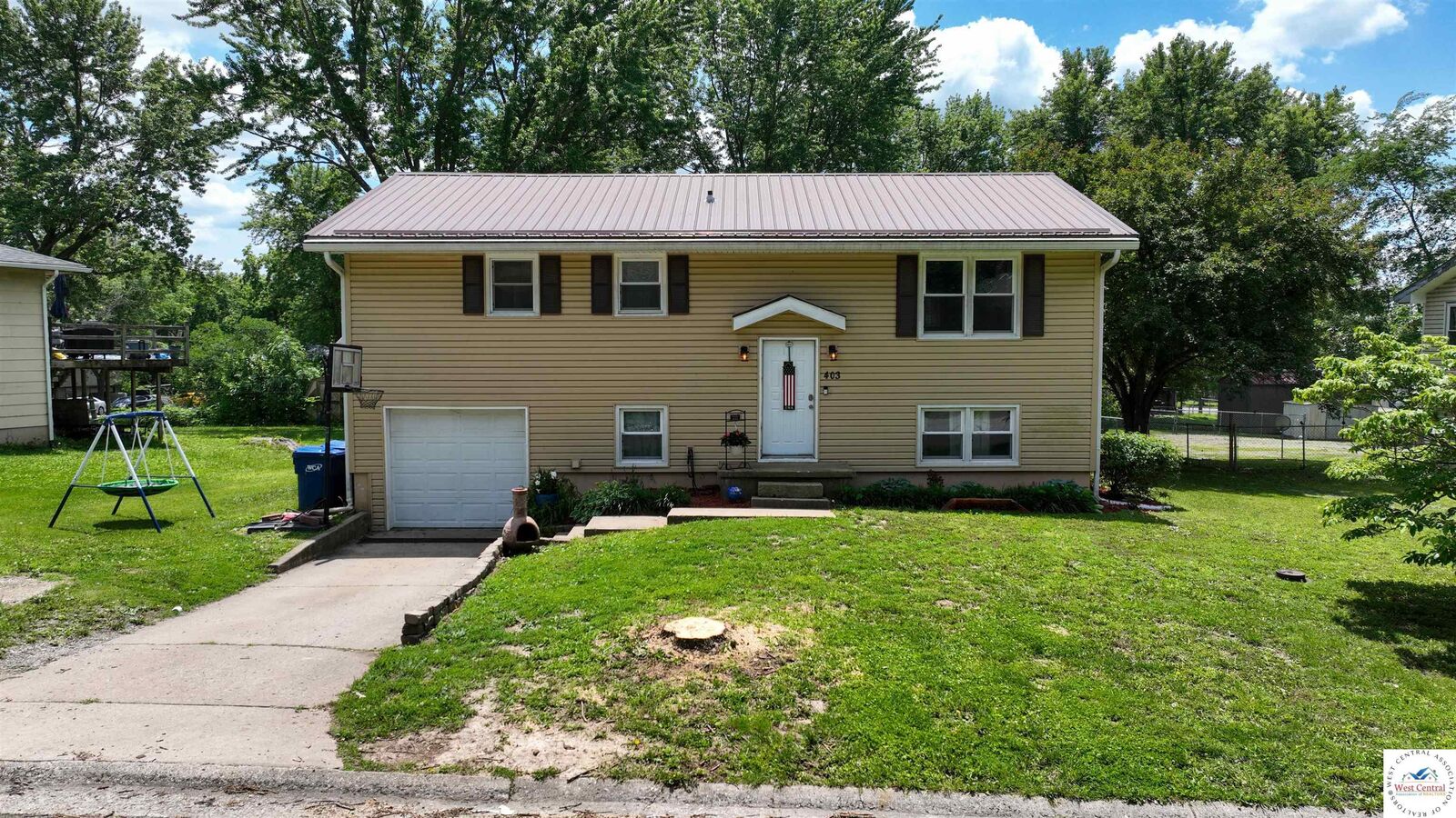 Property Photo:  403 E Webster  MO 65350 