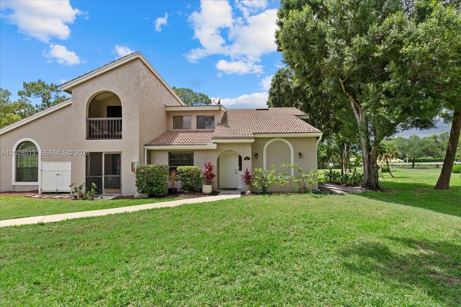 Property Photo:  940 Augusta 937  FL 34113 