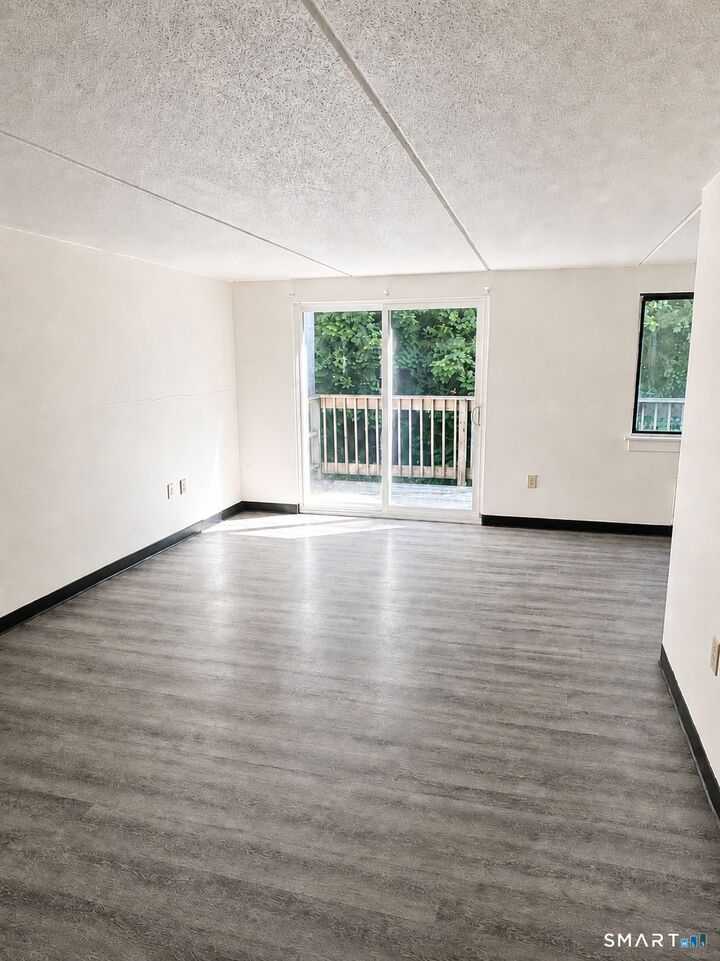 Property Photo:  126 Triangle Street B10  CT 06810 