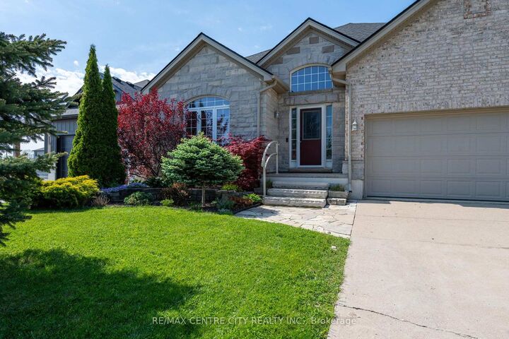 Property Photo: 19 Hamilton Street ON N0M 1A0