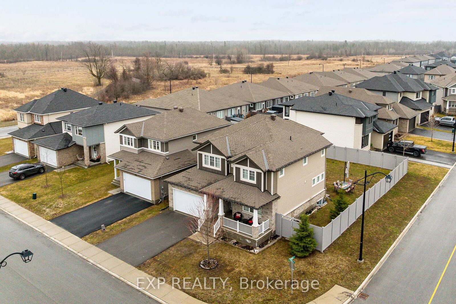 Property Photo: 119 Riddell Street ON K7C 0J9