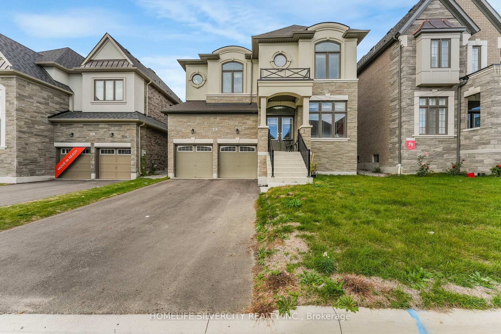 Property Photo:  85 James Walker Avenue  ON L7C 4N1 