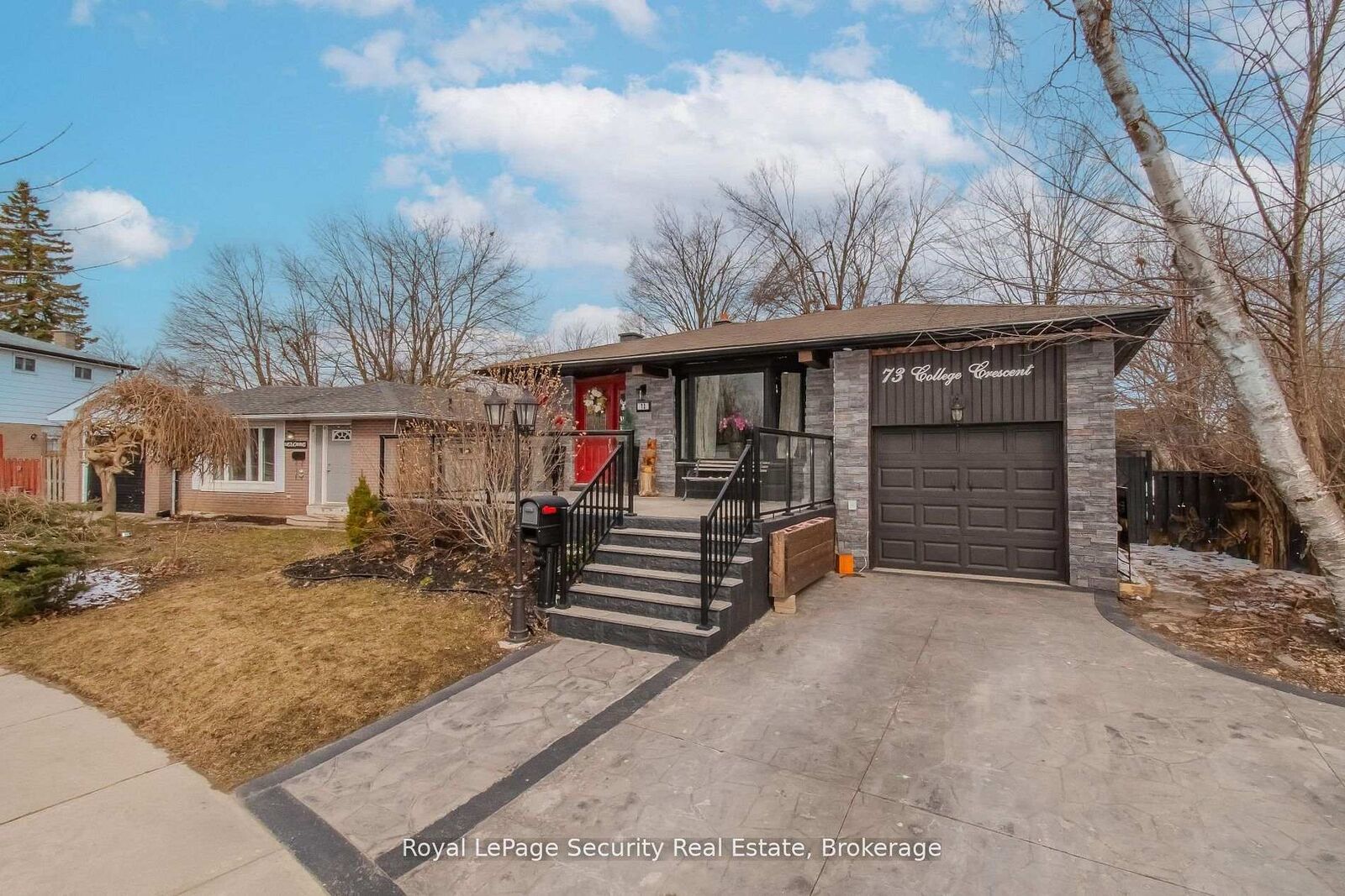 Property Photo: 73 College Crescent ON L4M 2W5