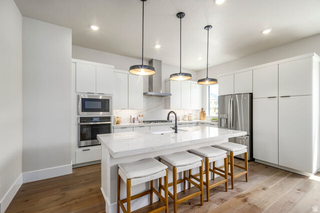 Property Photo: 4981 S Beverly Park Row 19 UT 84117