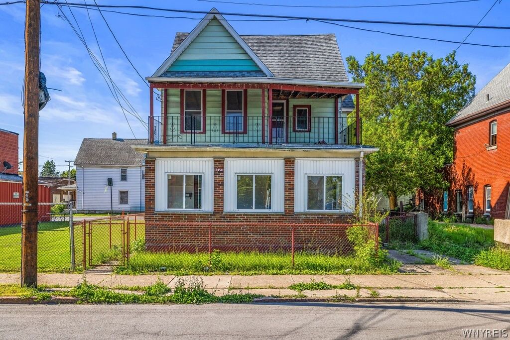Property Photo:  1823 Whitney Avenue  NY 14301 