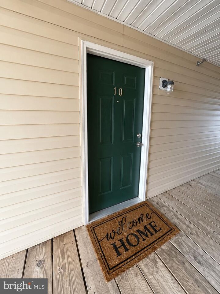 Property Photo:  129 Brookland Terrace 10  VA 22602 