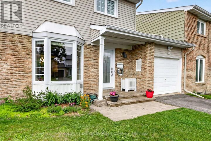 Property Photo:  2439 Autumn Hill Crescent  ON K1B 4M6 