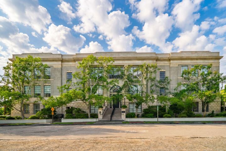 Property Photo:  3 Chisolm Street # 204  SC 29401 