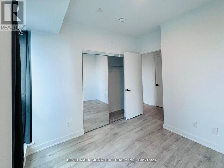 Property Photo:  327 King Street West 3705  ON M5C 0W7 