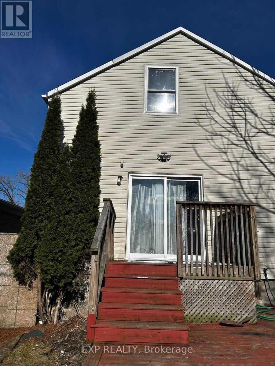 Property Photo: 121 Boullee Street ON N5Y 1T8
