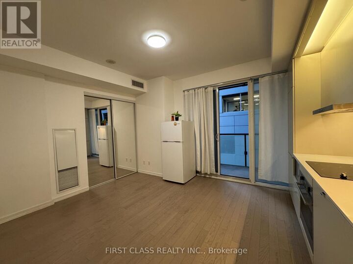 Property Photo:  101 Peter Street 617  ON M5V 0G6 