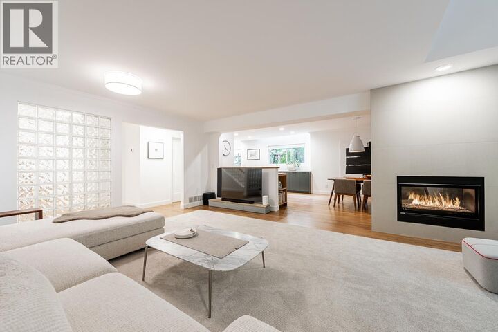 Property Photo:  18 Deerwood Place  BC V3H 4X7 