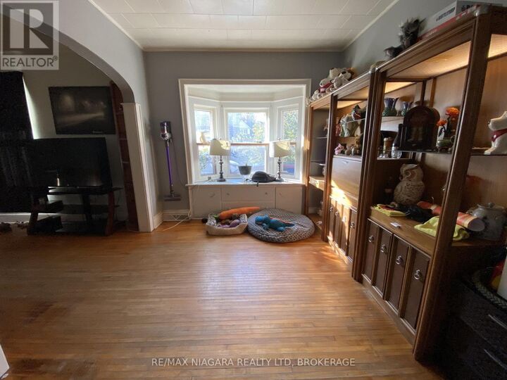 Property Photo:  84 Waterloo Street  ON L2A 3J7 