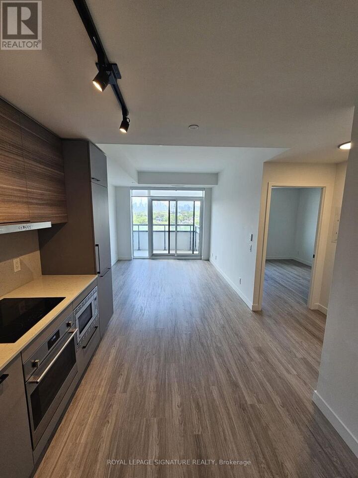Property Photo: 1050 Eastern Avenue 913 ON M4L 0B7