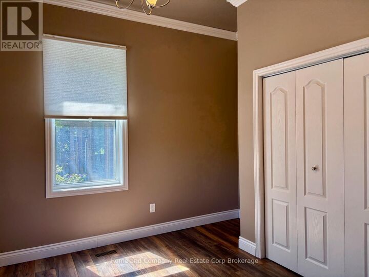 Property Photo: 115 Jardine Street ON N4X 1C8