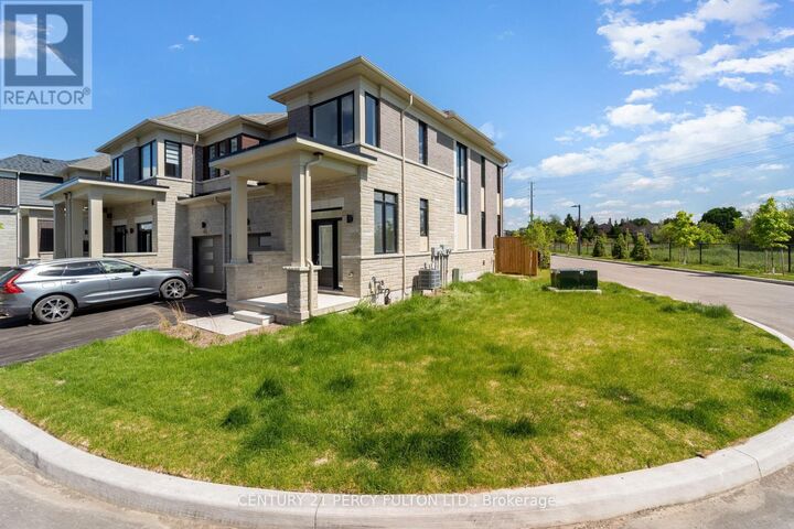 Property Photo:  32 Hickey Lane  ON K9V 0T2 