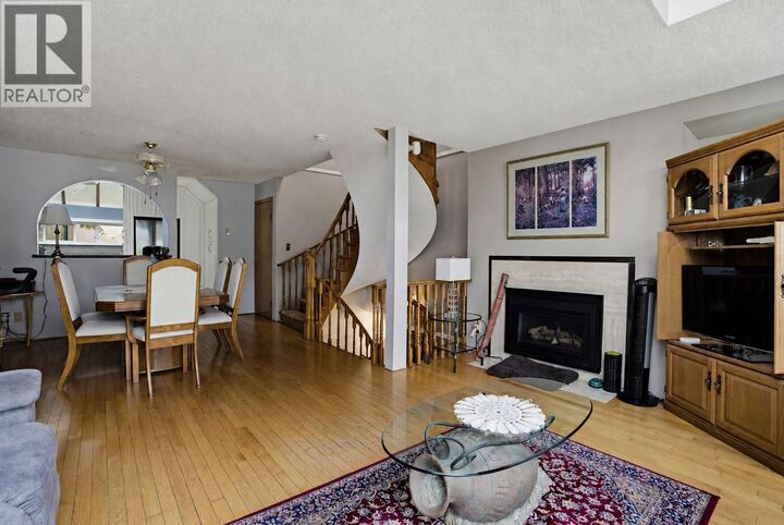 Property Photo: 2485 Cornwall Avenue 7 BC V6K 1B9