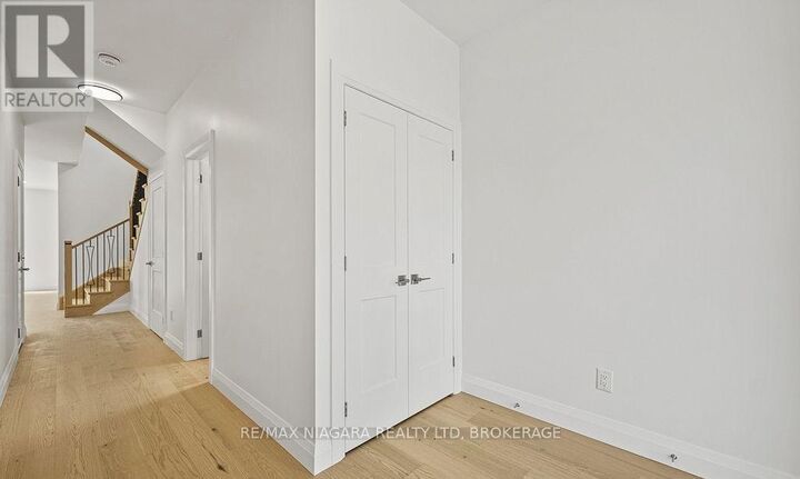 Property Photo:  185B Rykert Street  ON L2S 2B5 