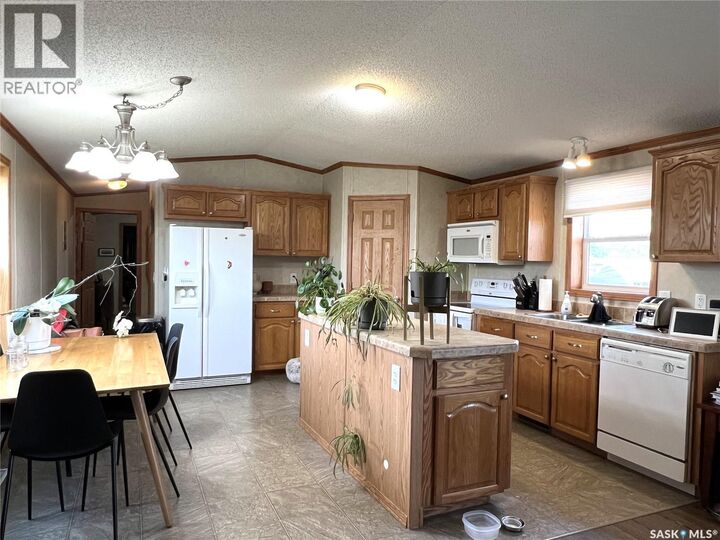 Property Photo: 609 6th Street E SK S9X 1X9