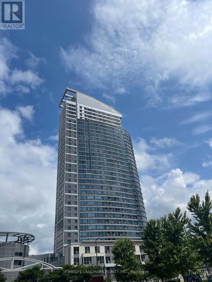 Property Photo: 38 Lee Centre Drive 2609 ON M1H 3J7