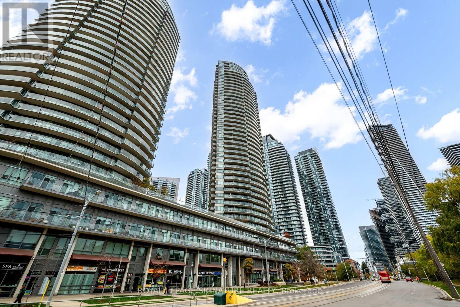 Property Photo:  2230 Lake Shore Boulevard West 204  ON M8V 0B2 
