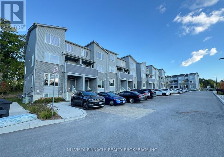 Property Photo: 990 Deveron Crescent 43 ON N5Z 0B7