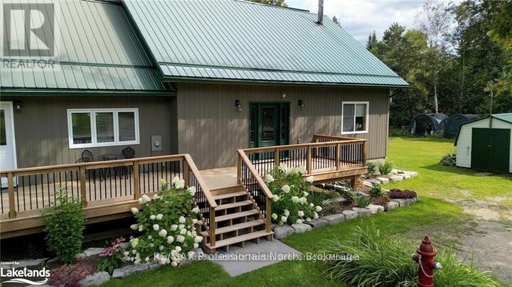 Property Photo: 1026 Dewey Street ON K0M 2K0