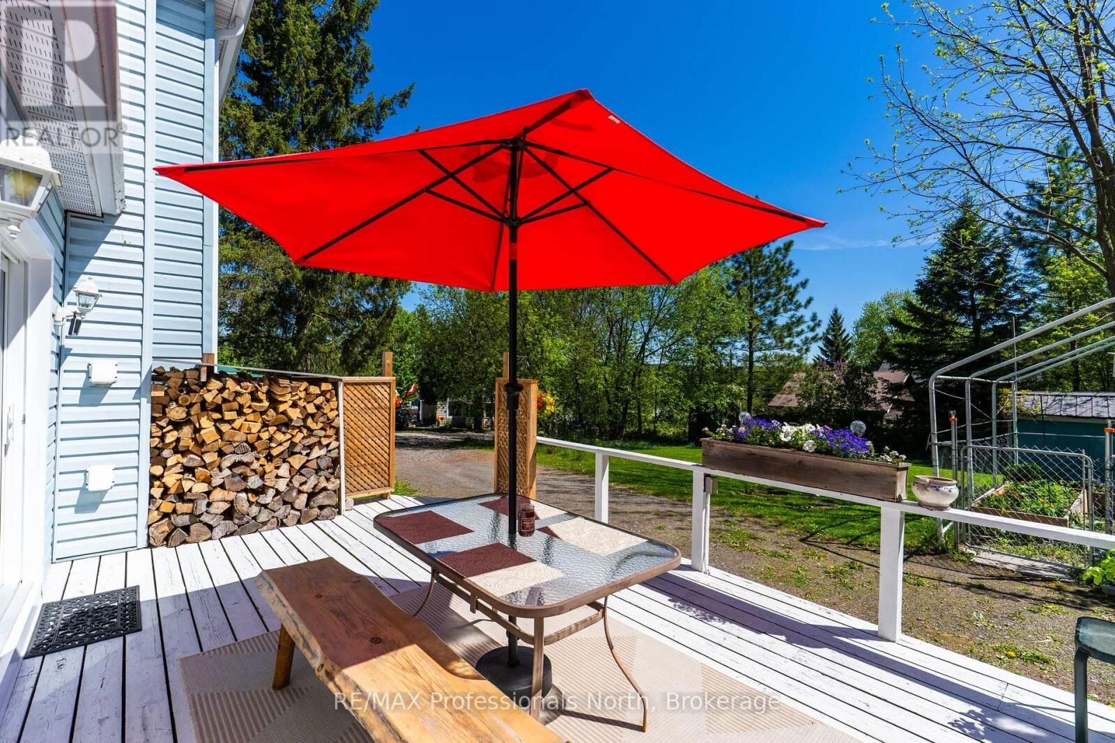 Property Photo: 12 Tait Street ON P1H 1W5