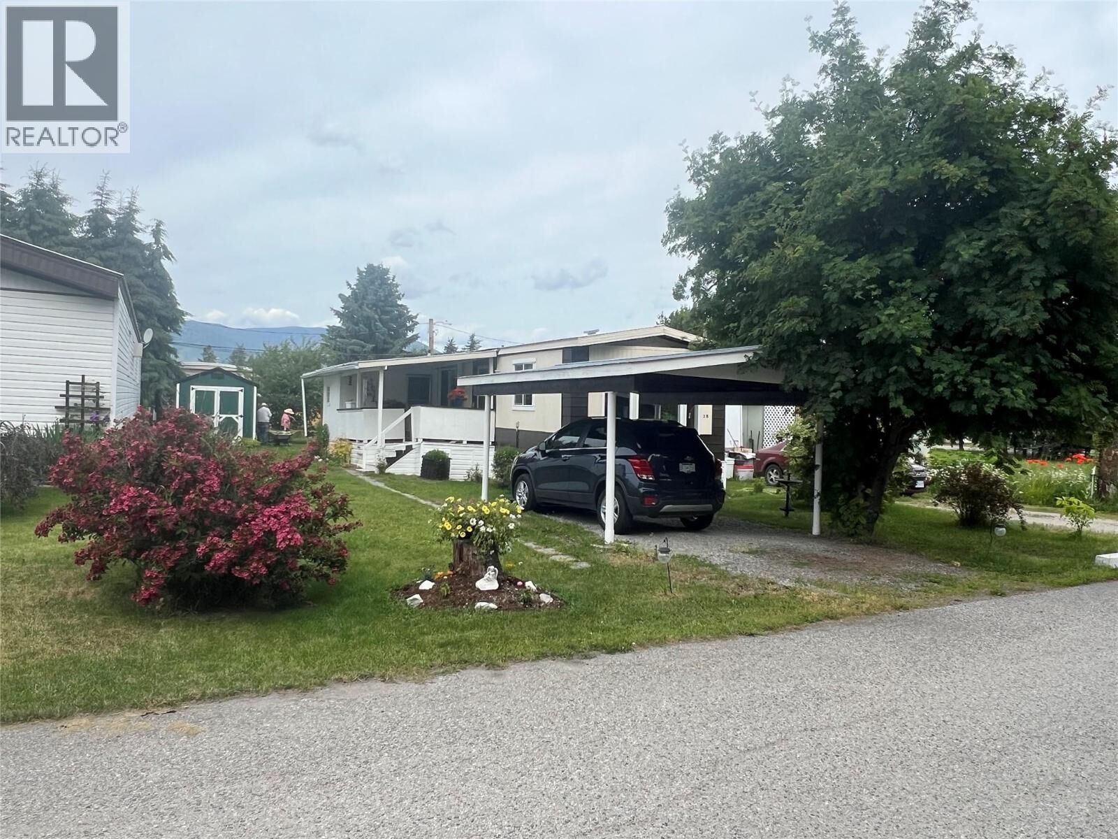 Property Photo:  1909 Erickson Road 2B  BC V0B 1G1 