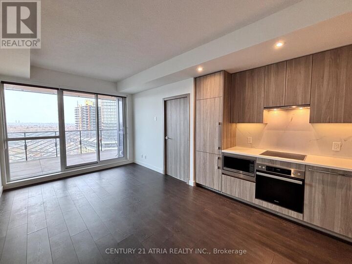 Property Photo:  27 McMahon Drive 1011  ON M2K 0J2 