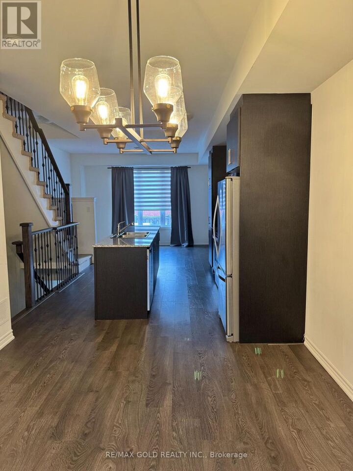 Property Photo: 80 Eastwood Park Gardens 3 ON M8W 0B2
