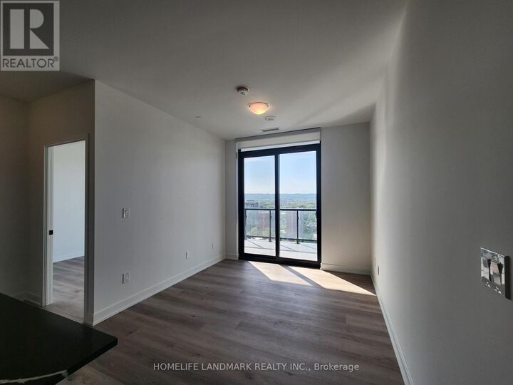 Photo de la propriété:  2075 Lakeshore Road 2201  ON L7R 0H3 