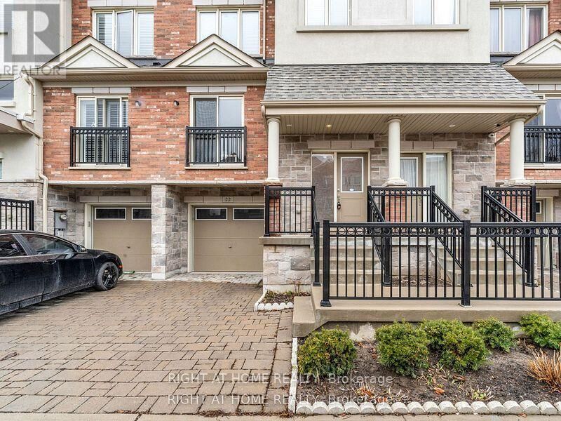 Property Photo:  22 Coneflower Crescent  ON M2R 0A5 