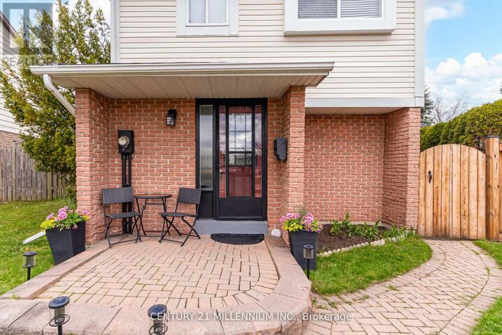 Property Photo: 72 Karen Court ON L9W 3S3