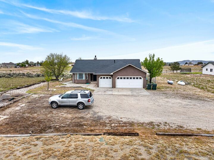 Property Photo:  407 Flora Drive  NV 89815 