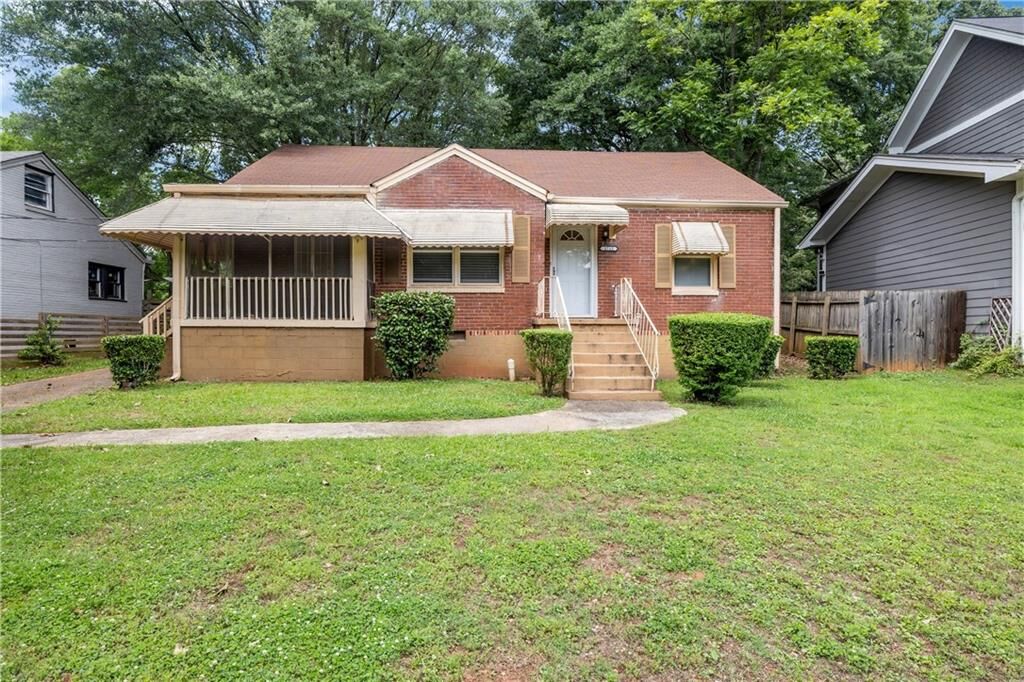 Property Photo:  1712 Clifton Way SE  GA 30316 
