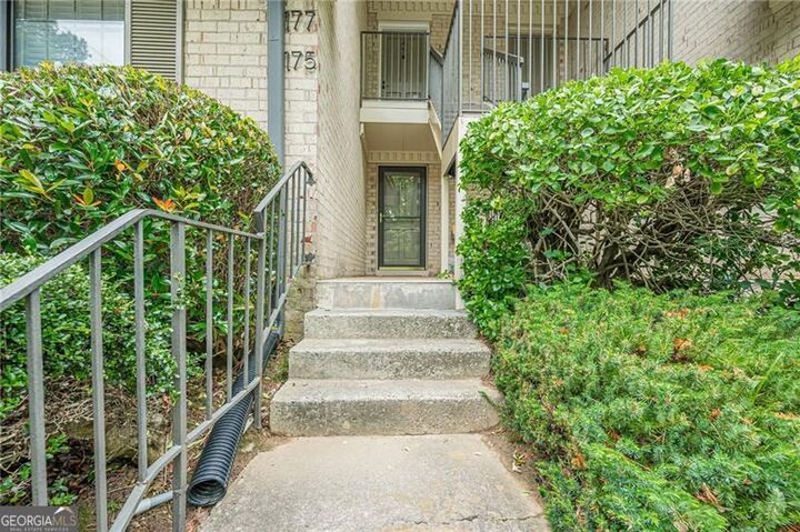 Property Photo: 175 Maribeau Square NW GA 30327