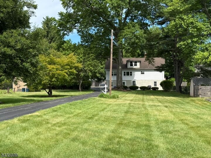 Property Photo:  72 Central Ave 2B  NJ 07940 