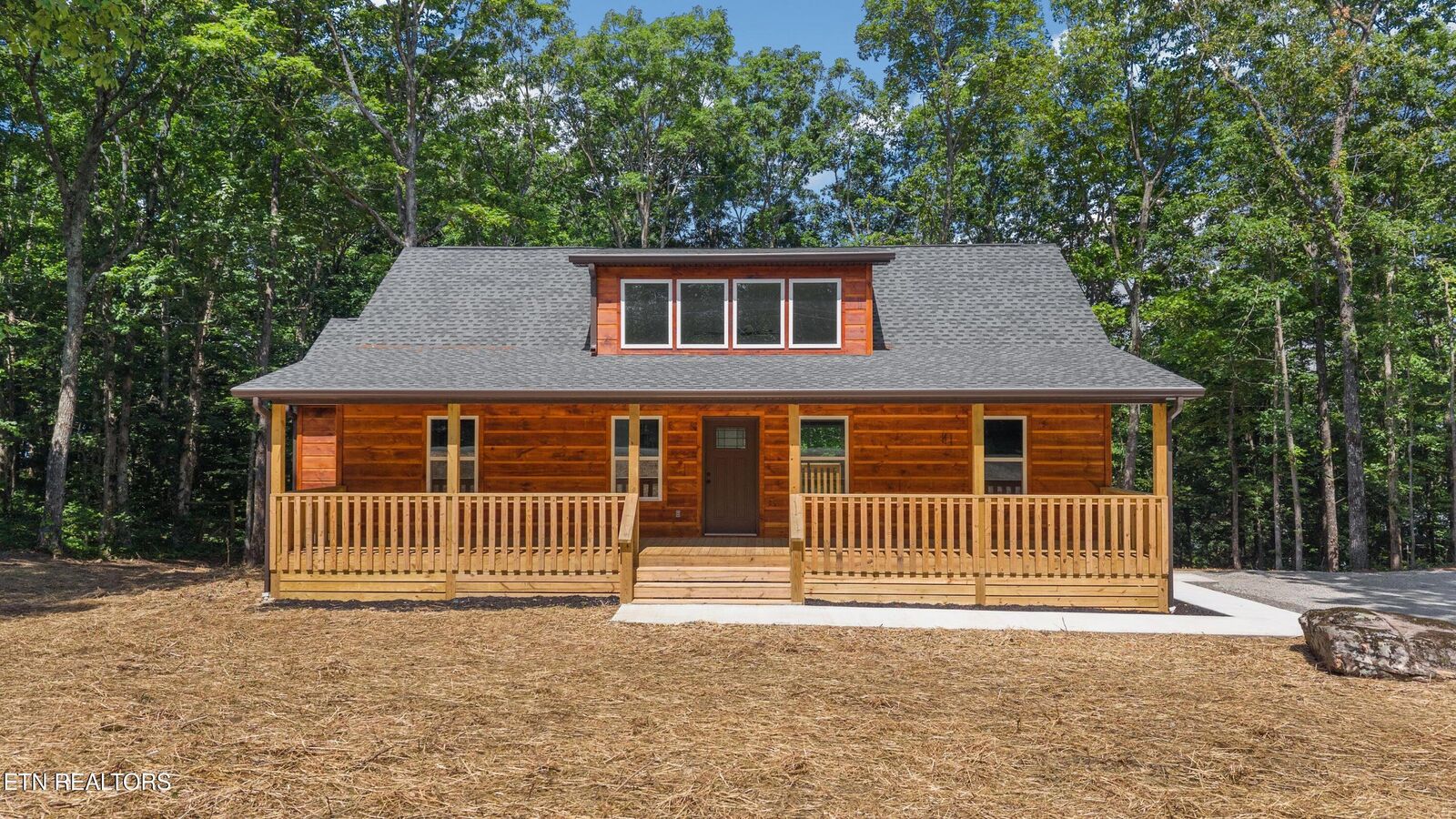 Property Photo:  2377 Porch Rock Rd  TN 37367 