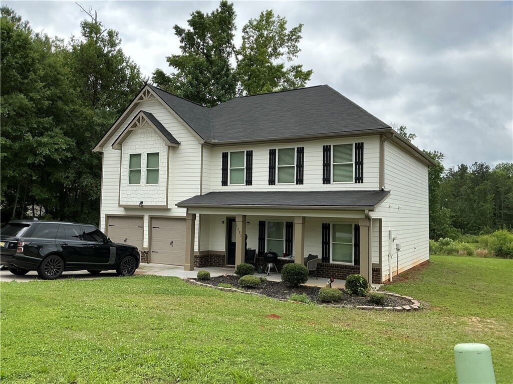 Property Photo: 1081 Lizlin Drive AL 36801