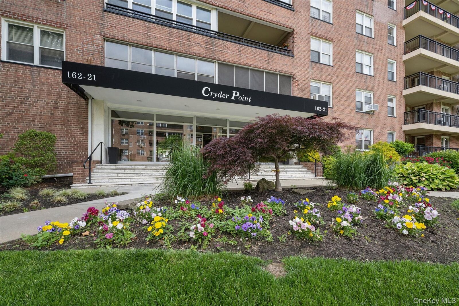 Property Photo: 162-21 Powells Cove Boulevard 2R NY 11357