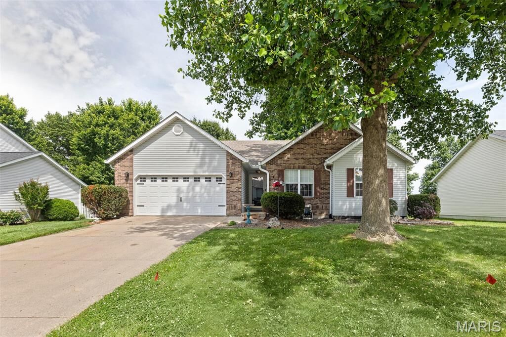 Property Photo: 616 Sundance Trail IL 62294