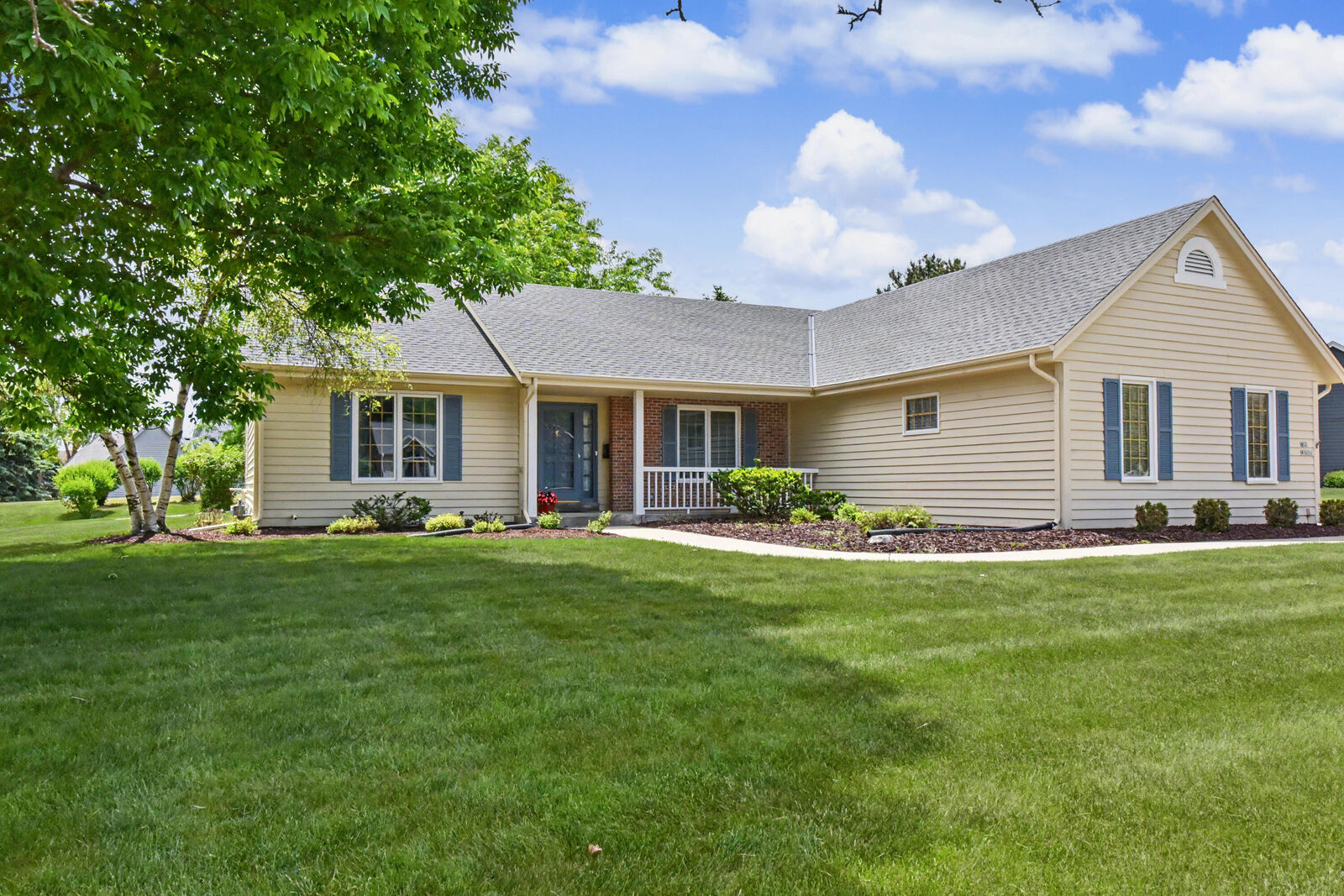 Property Photo:  N22w26761 Shooting Star Rd  WI 53072 