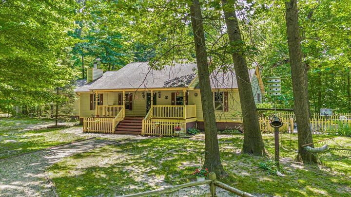 Property Photo:  16253 1st Lane  MI 49129 